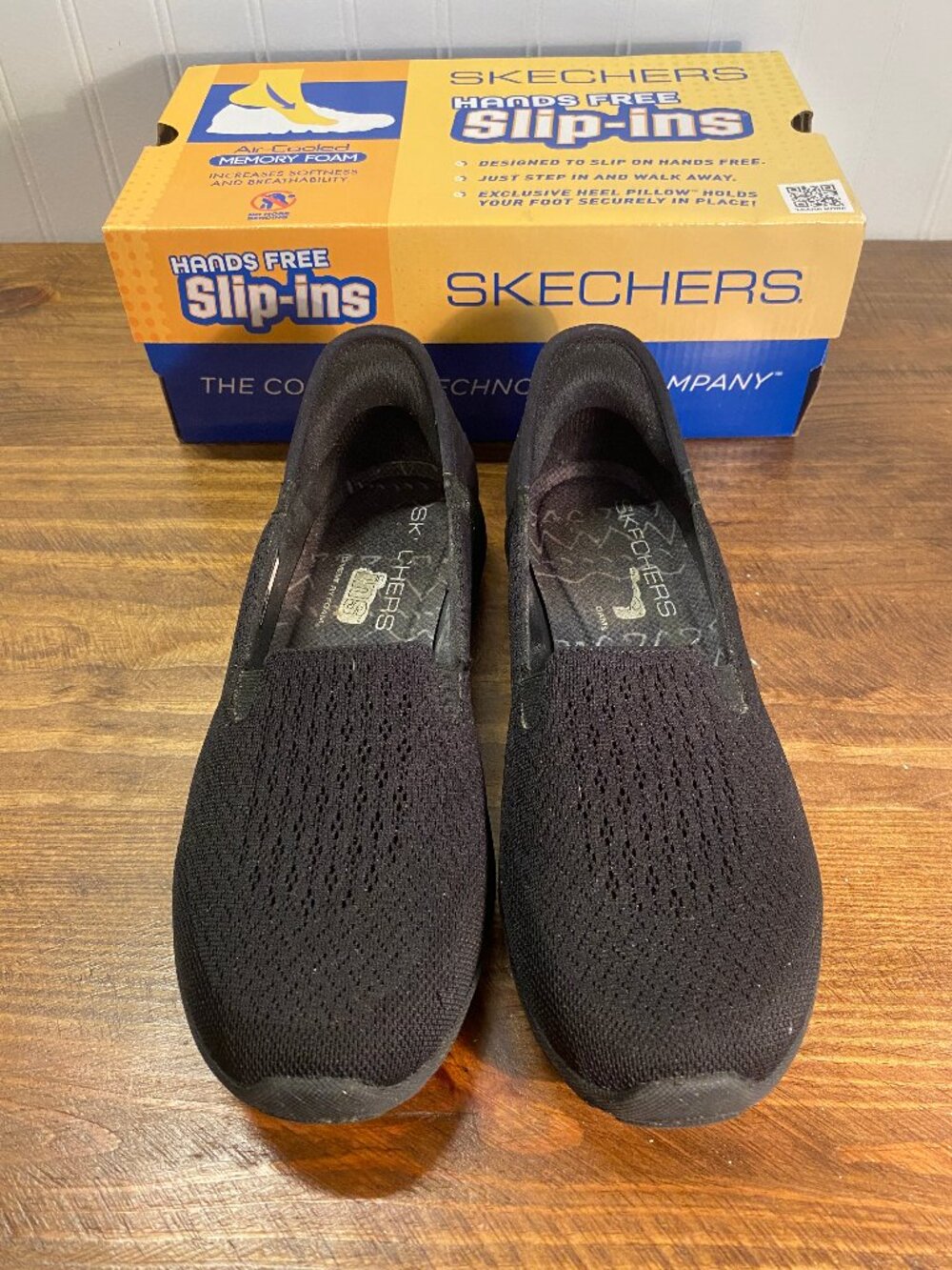 SKECHERS - Black Memory Foam Shoes Slip-ins - SIZE: Women's 7.5